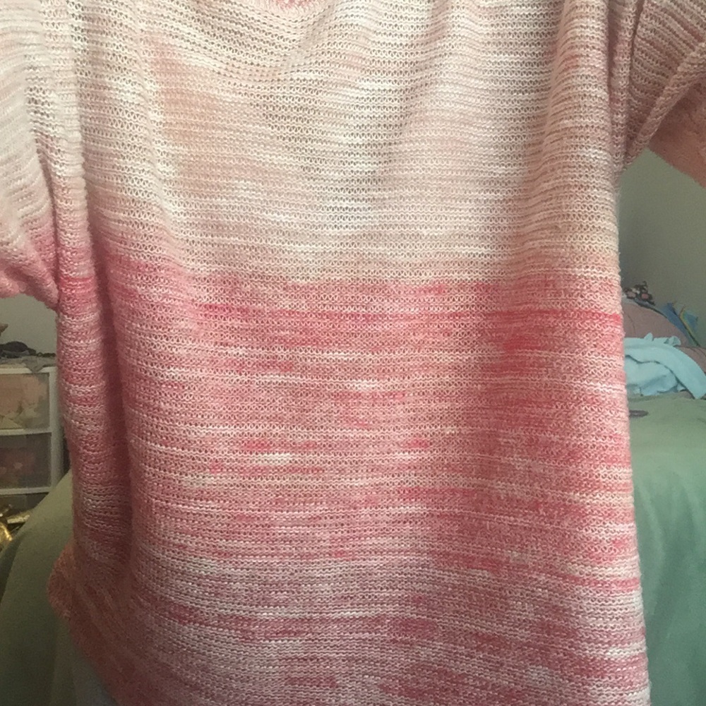 ✨ a cute top 💕✨ - Picture 3 of 3